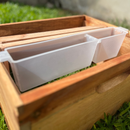 alimentador instalado dentro de uma colmeia